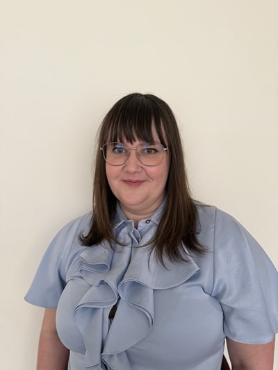 Tiina Bayer, projektipäällikkö, Pesmel
